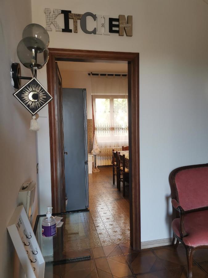 Villa Flora Affittacamere Luni Extérieur photo